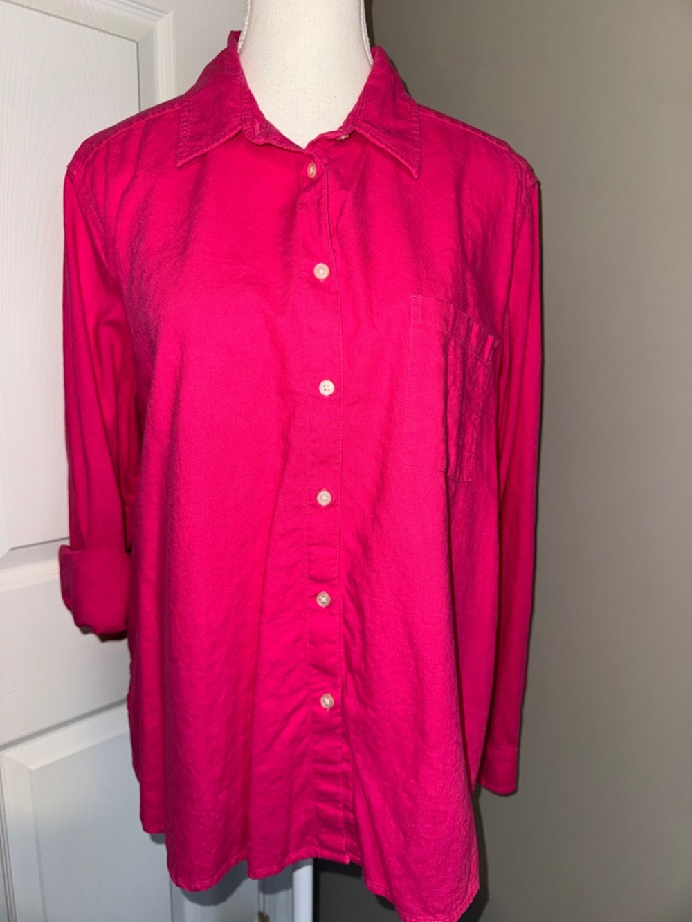 LOFT Women's Pink/Magenta Button-Up Shirt Size L Long Sleeve Linen Barbiecore
